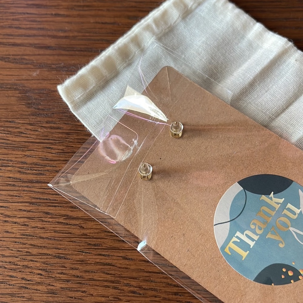 MIA. earrings style 9. - Picture 6 of 6